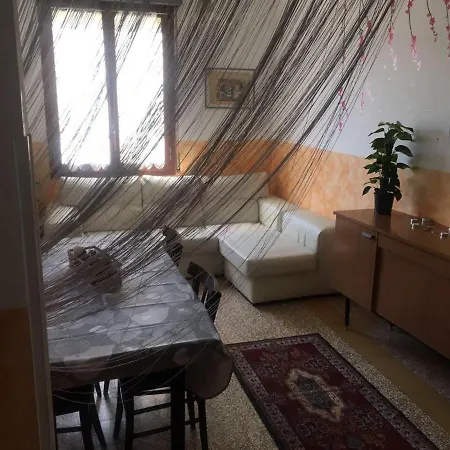 Station 110 בית הארחה *